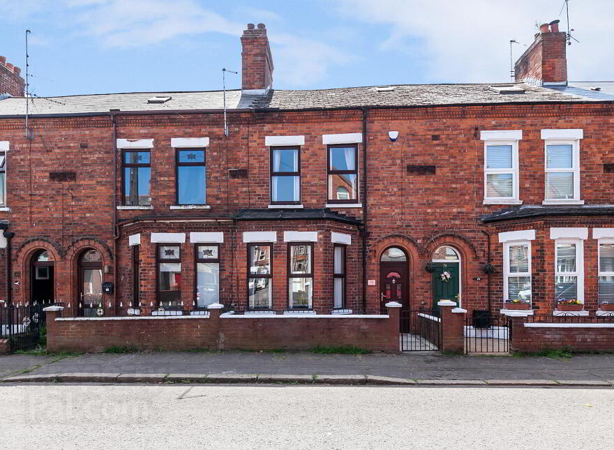 74 Willowbank Gardens, Belfast, BT15 5AJ photo