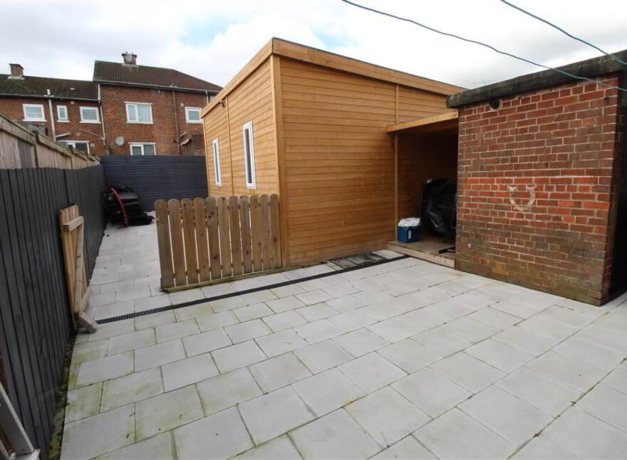 90 West Circular Road, Belfast, BT13 3QH