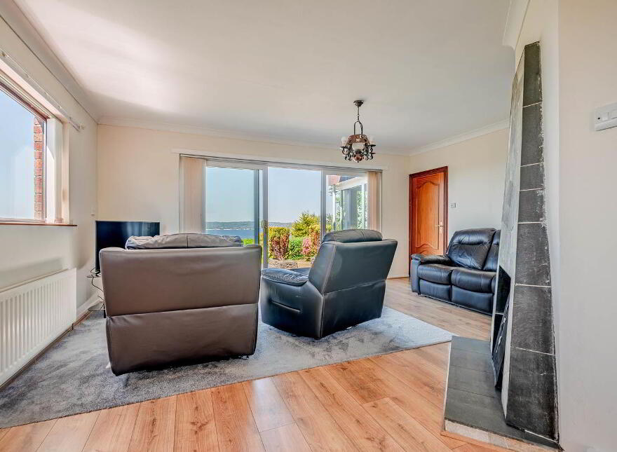 14 Rathmoyle Park, Holywood, BT18 0DT