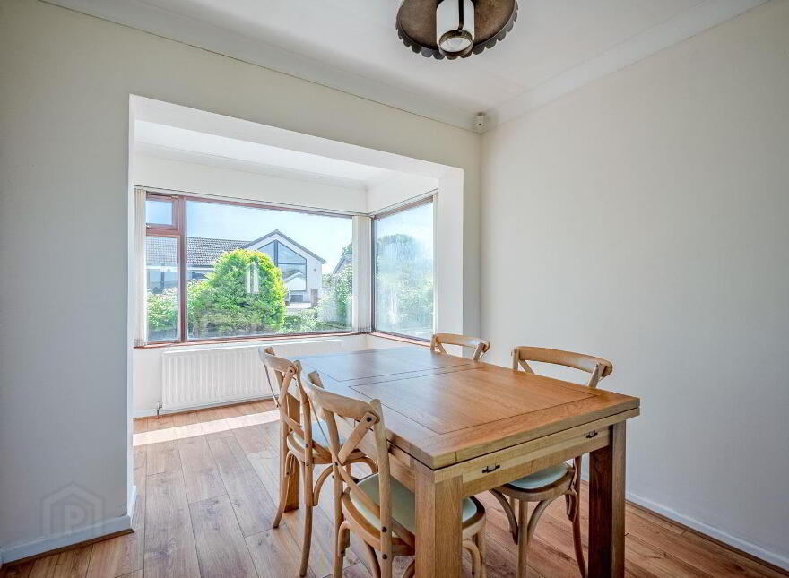 14 Rathmoyle Park, Holywood, BT18 0DT
