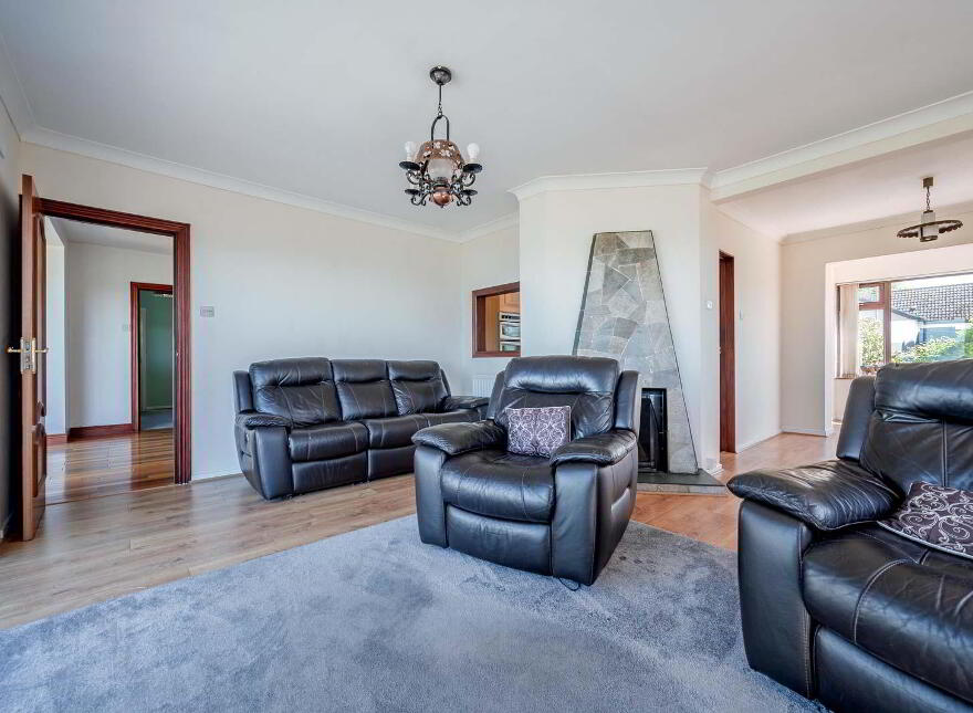 14 Rathmoyle Park, Holywood, BT18 0DT