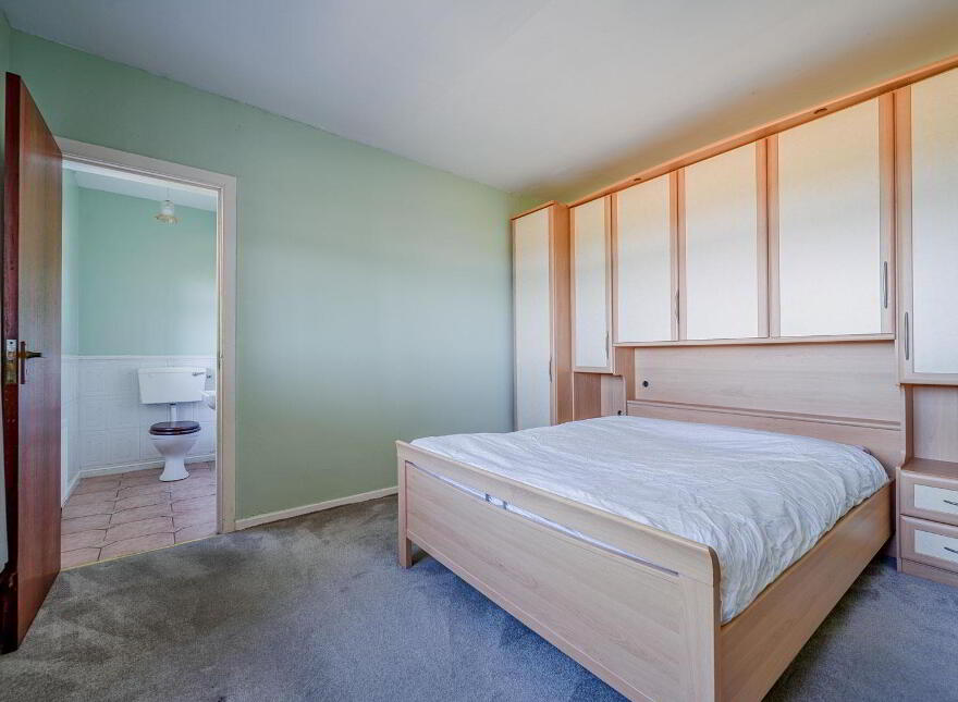 14 Rathmoyle Park, Holywood, BT18 0DT