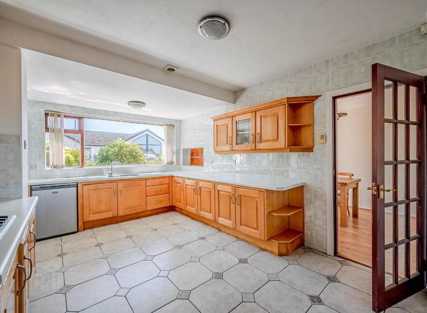 14 Rathmoyle Park, Holywood, BT18 0DT