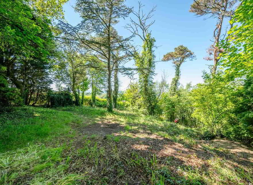 14 Rathmoyle Park, Holywood, BT18 0DT