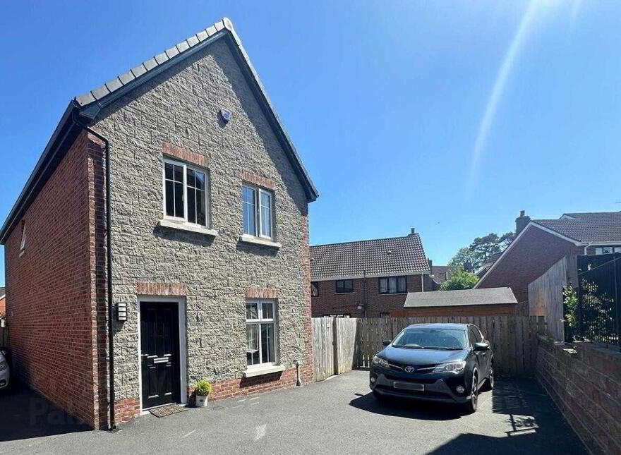 7 Otter Lodge, Dromore, BT25 1GJ photo