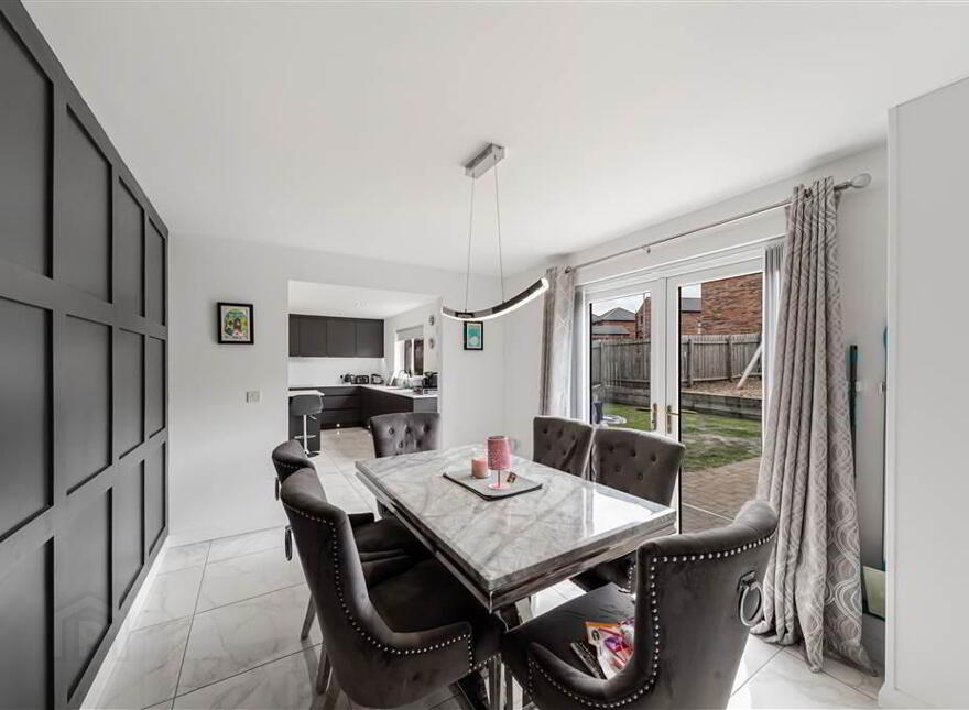 12b Glen Road, Glenavy, BT29 4LT