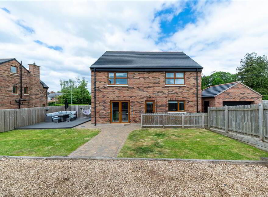 12b Glen Road, Glenavy, BT29 4LT