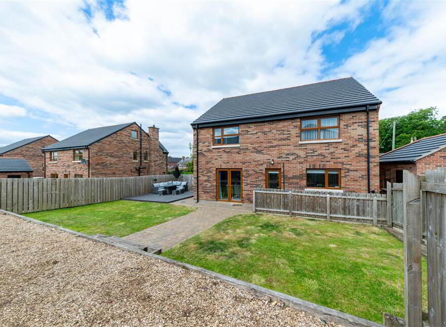 12b Glen Road, Glenavy, BT29 4LT