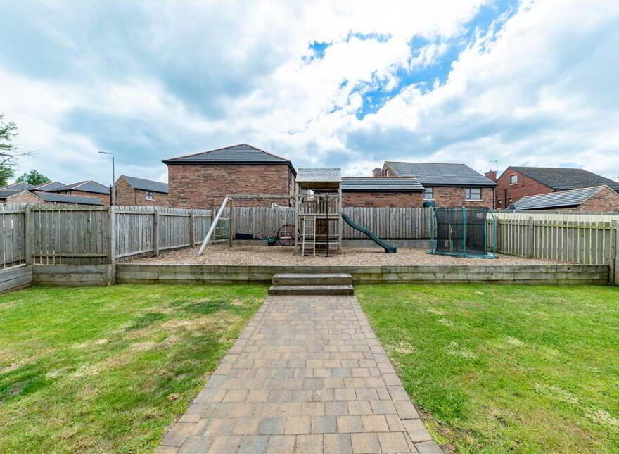 12b Glen Road, Glenavy, BT29 4LT