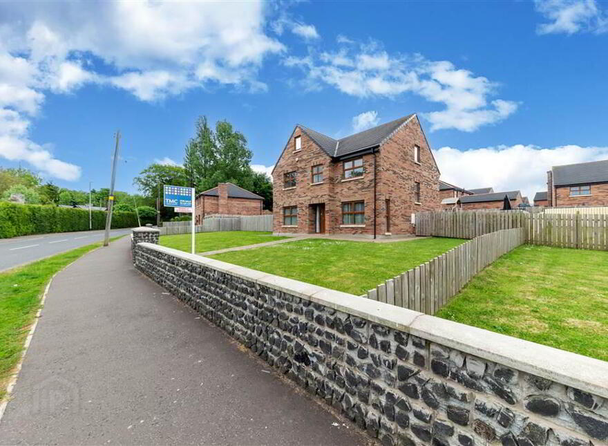 12b Glen Road, Glenavy, BT29 4LT
