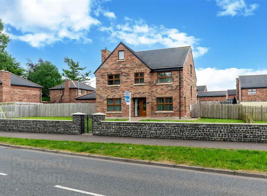 12b Glen Road, Glenavy, BT29 4LT photo