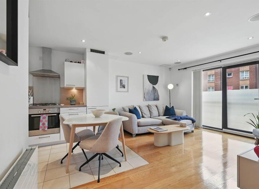 Apt 42 Custom House Square, 4 Ulster Street, Belfast, BT1 3ES