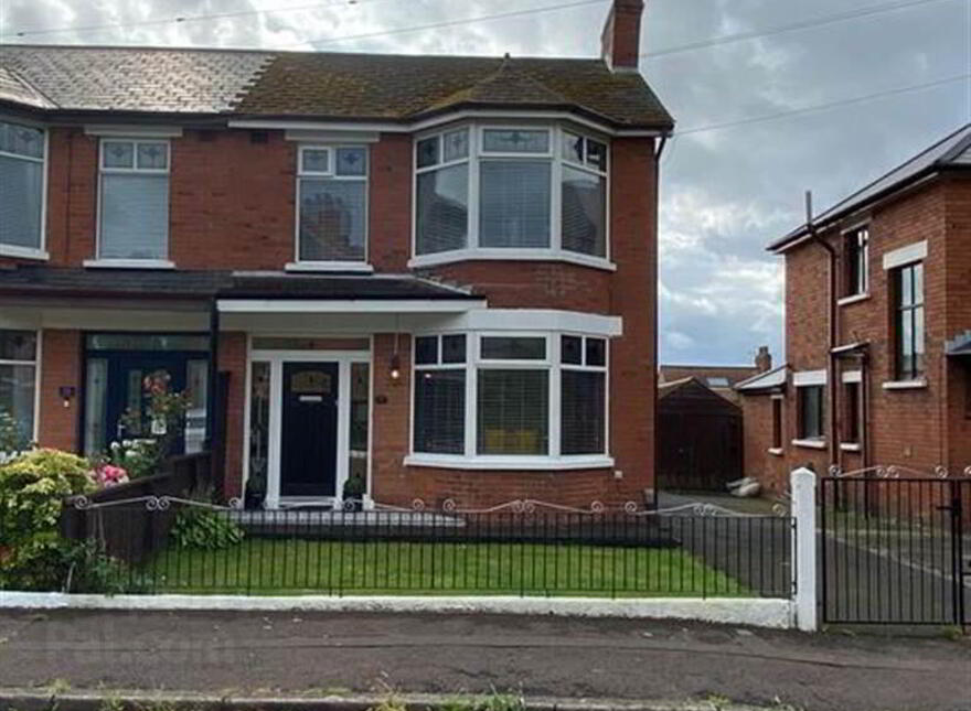 18 Somerdale Park, Belfast, BT14 7HD photo
