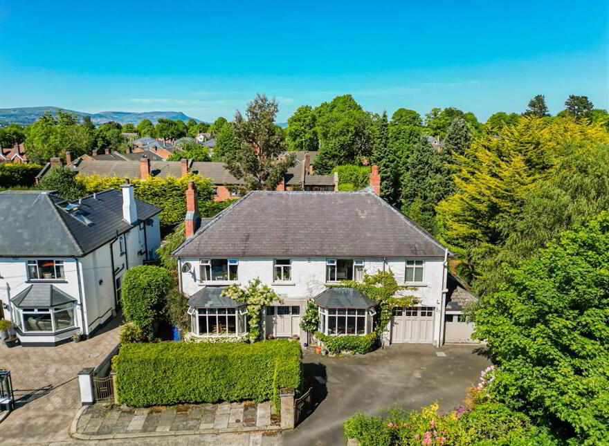 10 Shrewsbury Drive, Off Balmoral Avenue, Belfast, BT9 6PL photo