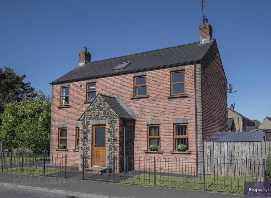 7 Weavers Lodge, Hamiltonsbawn, Armagh, BT60 1DE photo