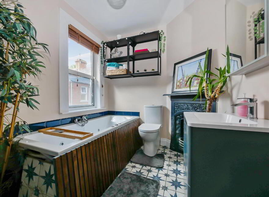 25 Rushfield Avenue, Ormeau Road, Belfast, BT7 3FP