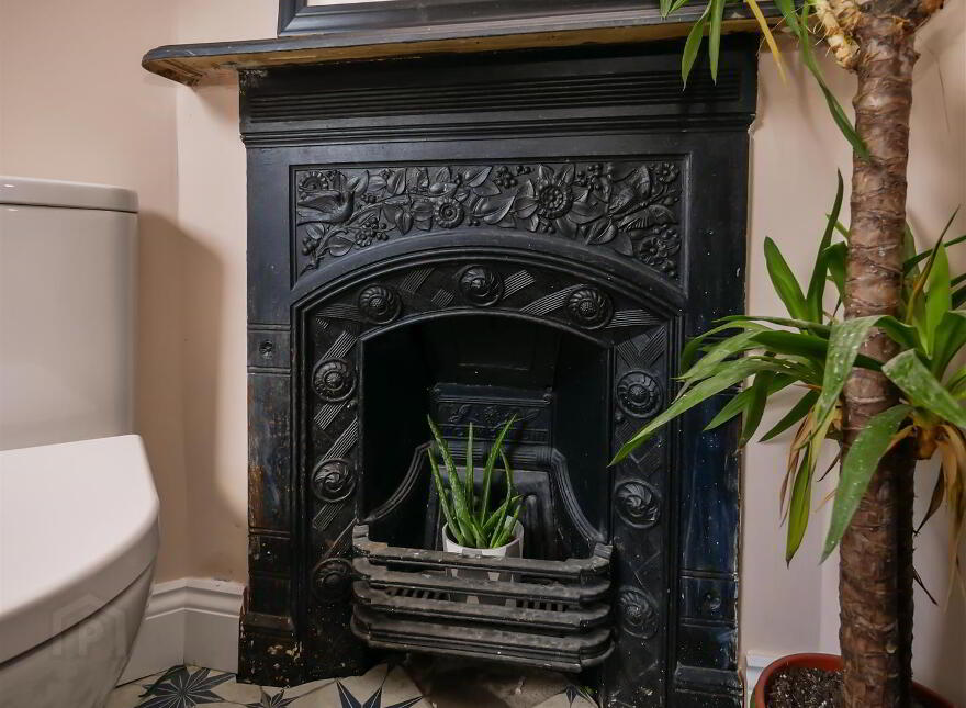 25 Rushfield Avenue, Ormeau Road, Belfast, BT7 3FP