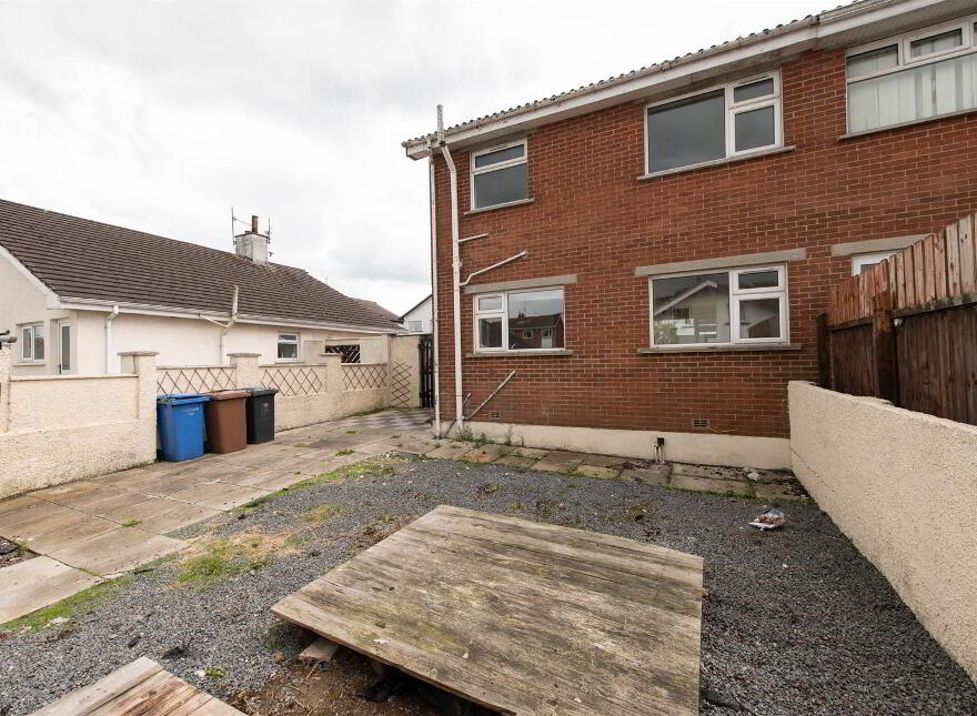 19 Craigs Road, Ballynahinch, BT24 8PQ