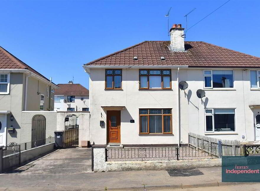 11 Glendun Drive, Ballymena, BT43 6ER photo