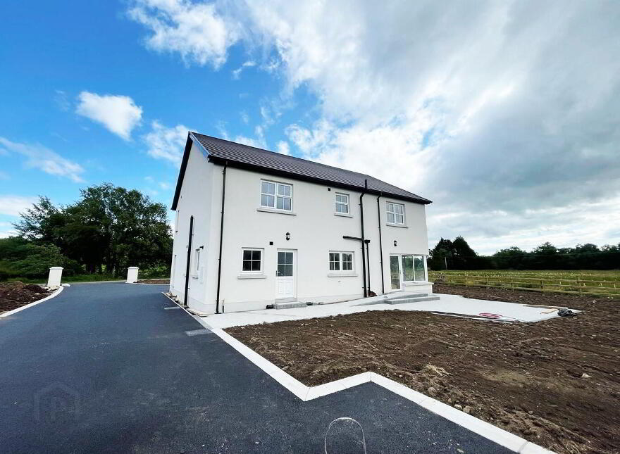 Annaloughan Road, Augher, BT77 0BW