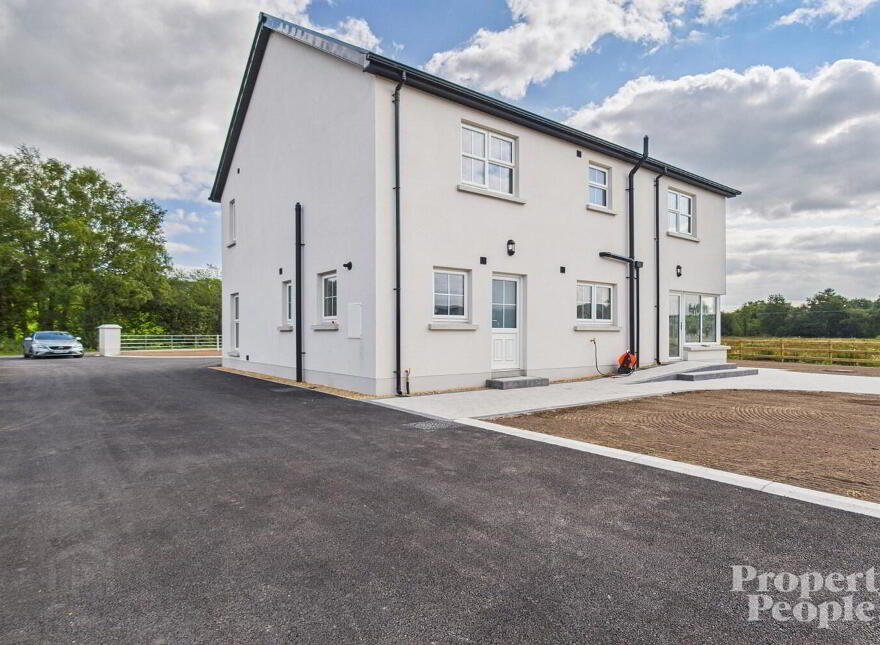 Annaloughan Road, Augher, BT77 0BW