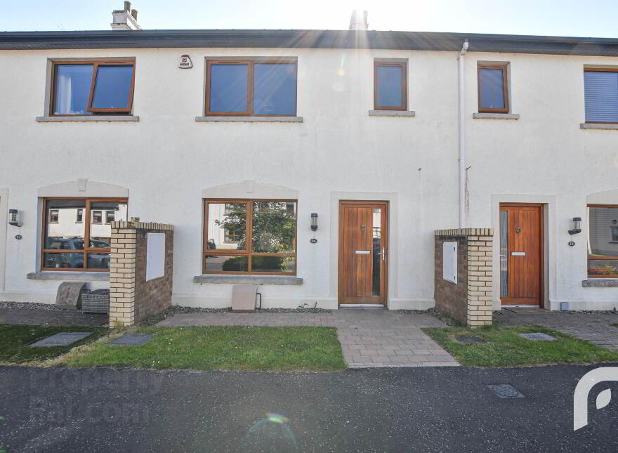 16 Glenavna, Whiteabbey, Newtownabbey, BT37 0ZT photo