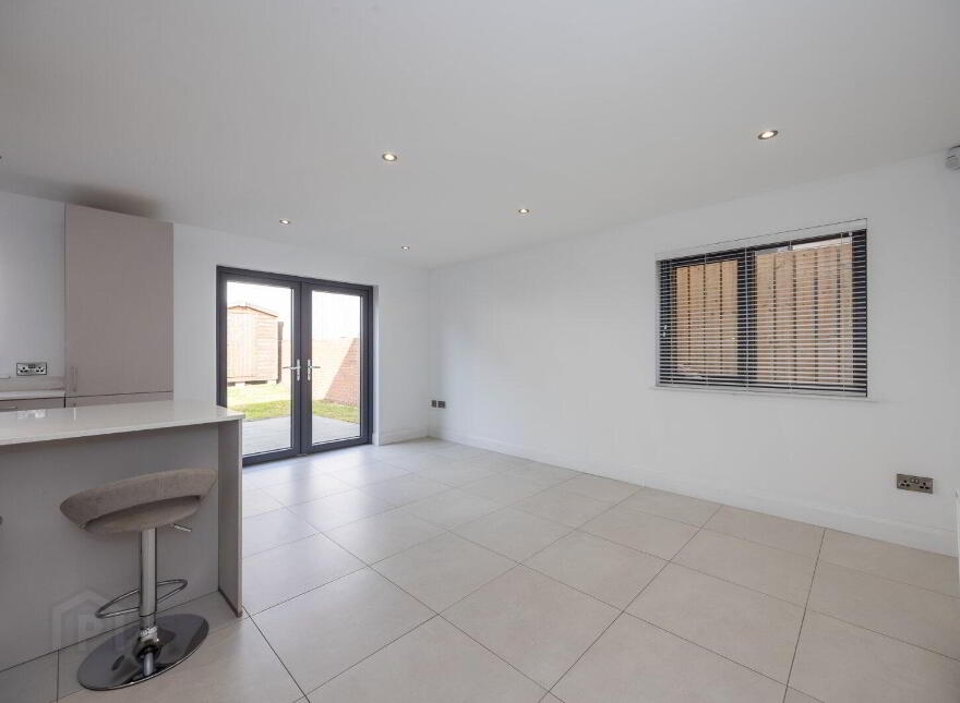 5 Brooke Hall Drive, Belfast, BT8 6XA