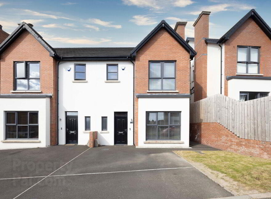 5 Brooke Hall Drive, Belfast, BT8 6WB photo