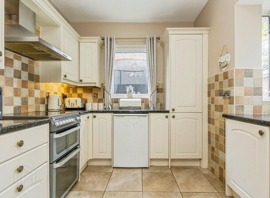 112 Ballynahinch Road, Lisburn, BT27 5EZ