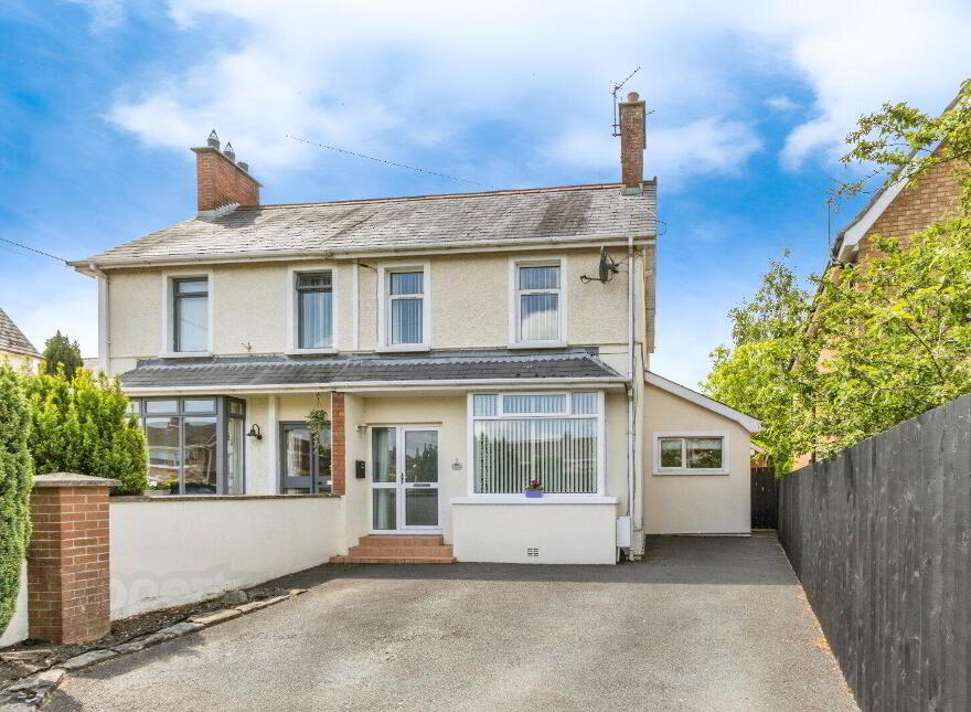 112 Ballynahinch Road, Lisburn, BT27 5EZ photo