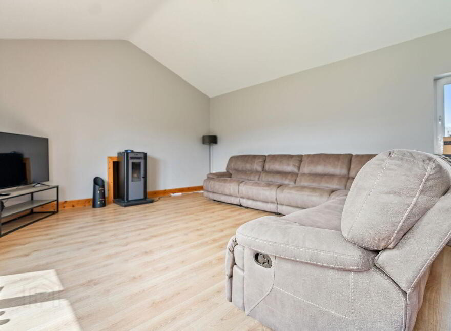 28 Beech Rise, Crann Ard, Fermoy