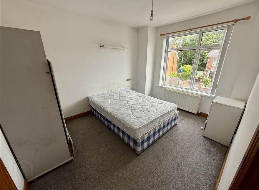 33 Onslow Parade, Cregagh, Belfast, BT6 0AS