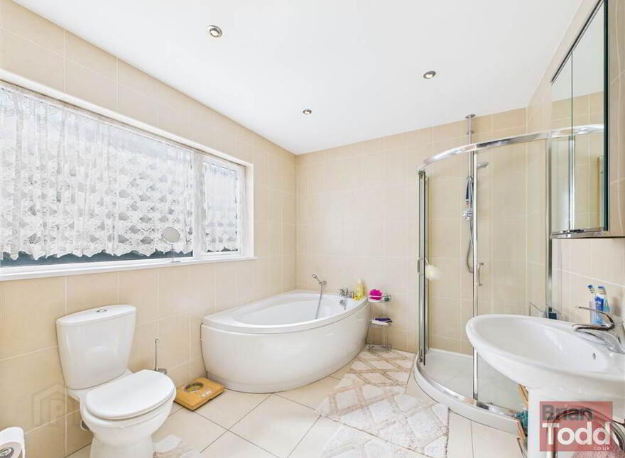 Old Larne Road, Ballynure, Ballyclare, BT39 9QB
