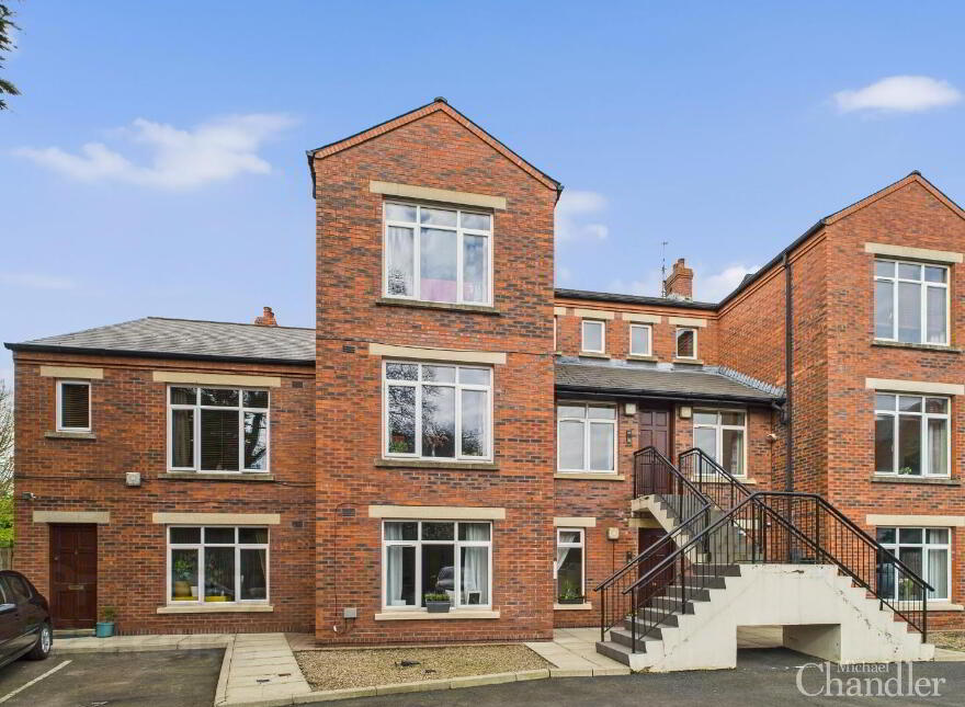 Apt 2, 16 Annadale Avenue, Belfast, BT7 3JH photo