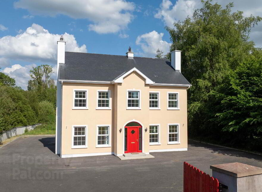 Drummullan, Farnham, Cavan Town, H12FC66 photo