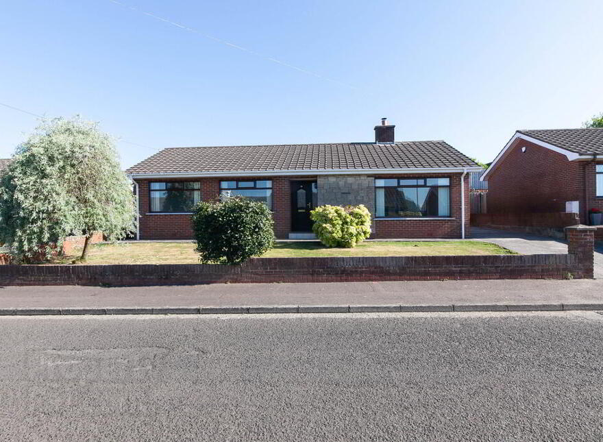 16 Archvale Avenue, Glengormley, Newtownabbey, BT36 6LP photo