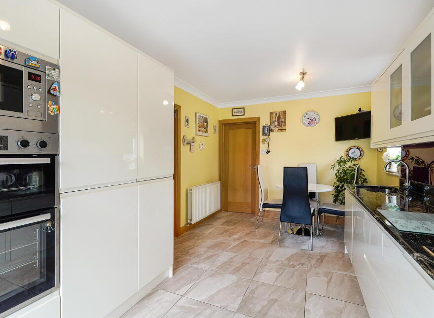 3 Tullyhall Crescent, Lucan, K78TD40