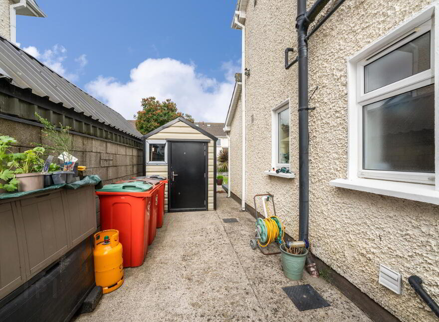 3 Tullyhall Crescent, Lucan, K78TD40