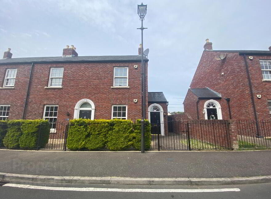 12 Breton Road, Lisburn, BT28 3YY photo