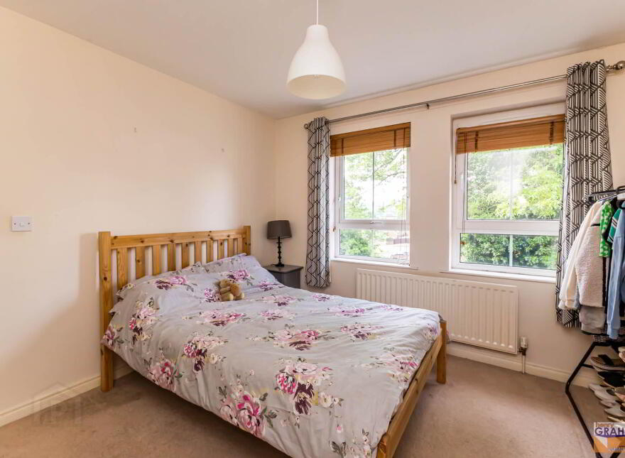 4 Whitehill Mews, Lisburn, BT28 2EH