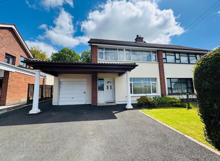 10 Summerhill, Prehen Park, L'Derry, BT47 2PL photo