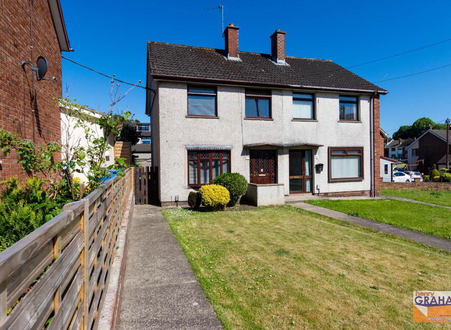 31 Roseville Park, Lisburn, BT27 4XT photo