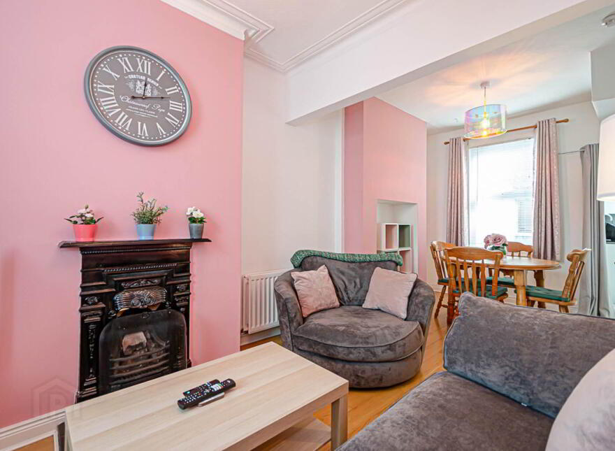 9 Sunwich Street, Ravenhill, Belfast, BT6 8JT