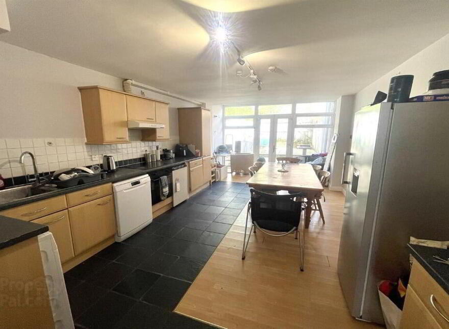 14 Meadowbank Street, Belfast, BT9 7FG