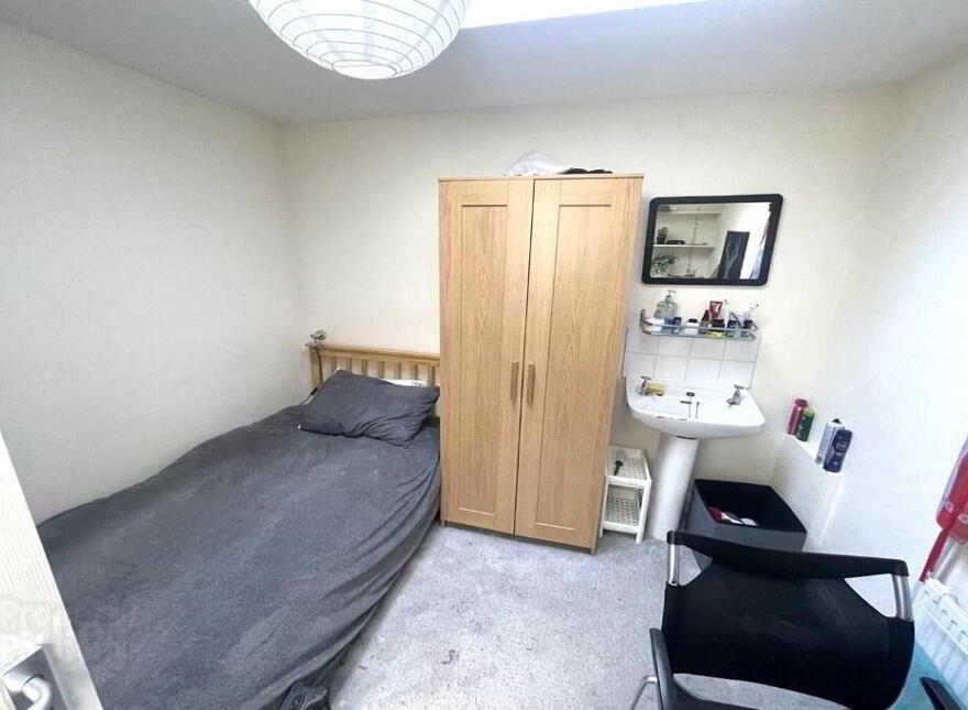 14 Meadowbank Street, Belfast, BT9 7FG