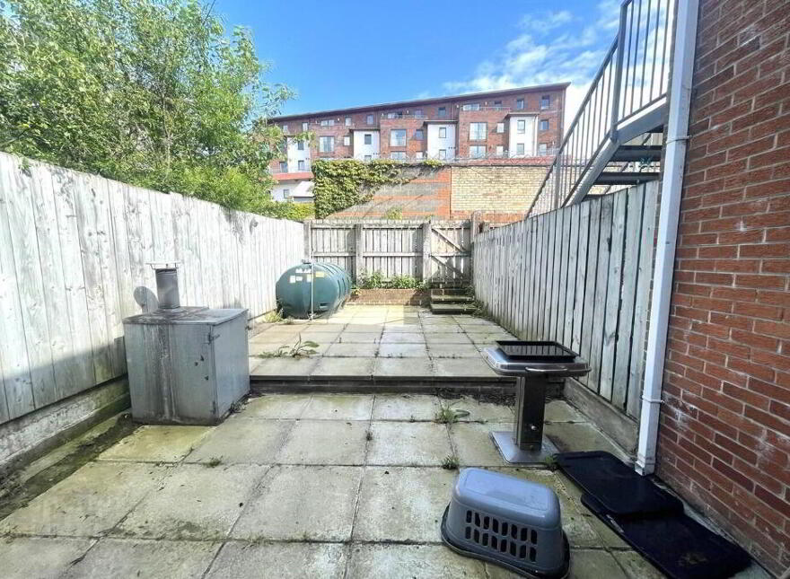 14 Meadowbank Street, Belfast, BT9 7FG