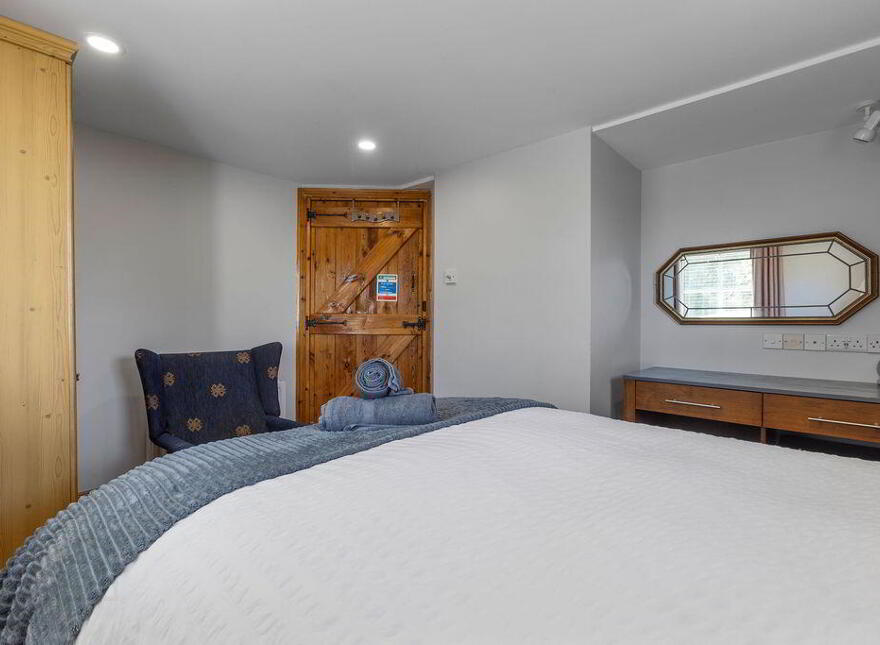 Eala Lodge, 48 Glebe Road, Castlerock, Coleraine, BT51 4SW