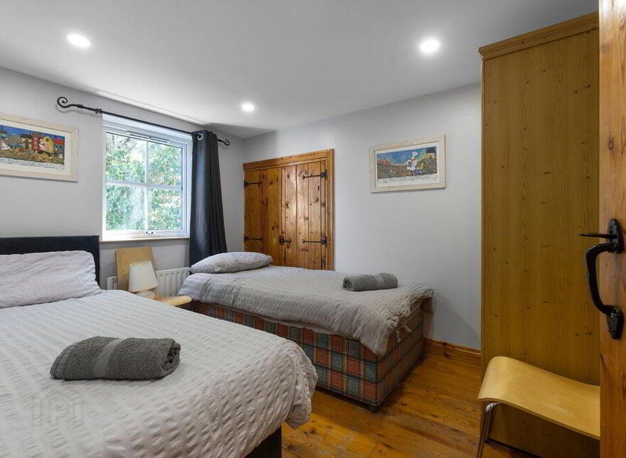 Eala Lodge, 48 Glebe Road, Castlerock, Coleraine, BT51 4SW