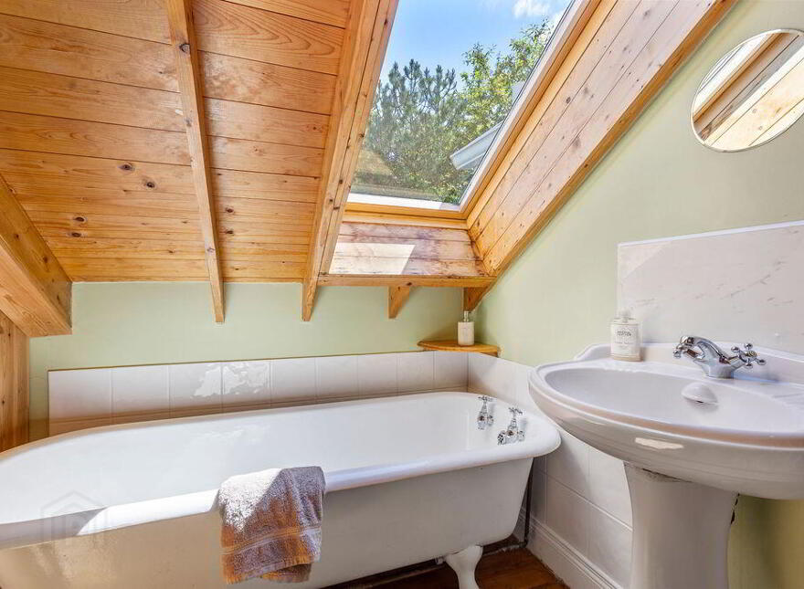 Eala Lodge, 48 Glebe Road, Castlerock, Coleraine, BT51 4SW