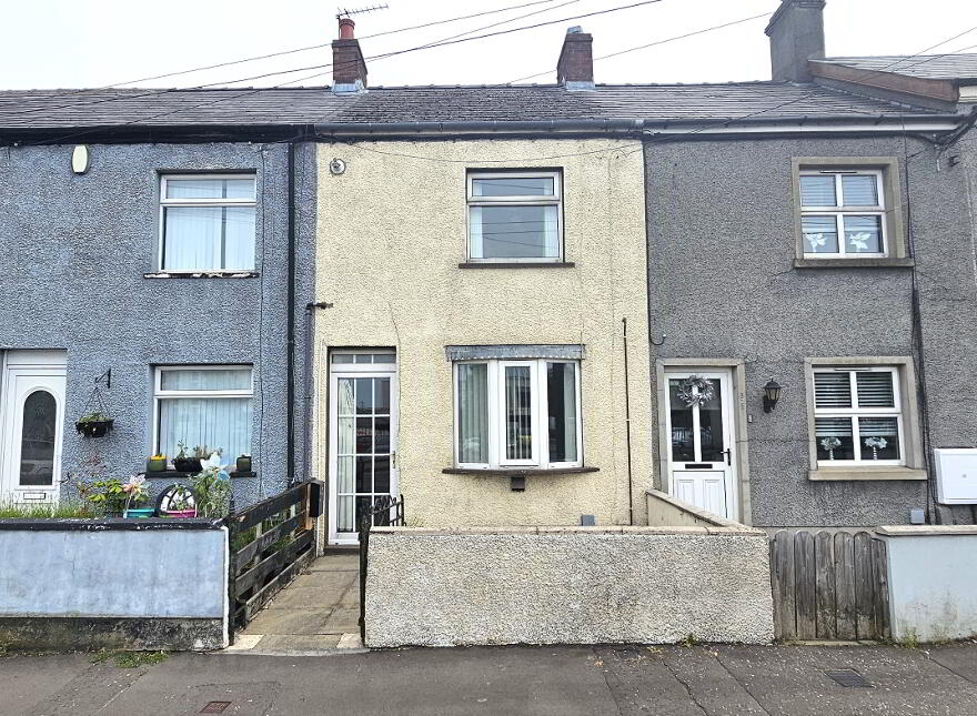 325 Carnmoney Road, Newtownabbey, BT36 6JT photo